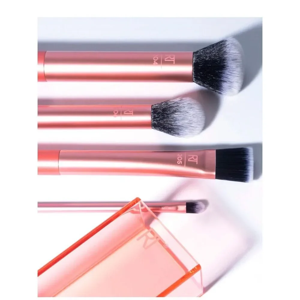 Real Techniques Flawless Base Makeup Brush Set, 5 Piece Set